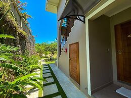 Whispering Palms Self Catering Apartment - Adults Only