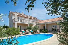 Luxury Villas Stari Grad