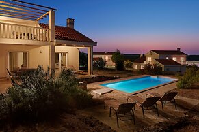 Luxury Villas Stari Grad