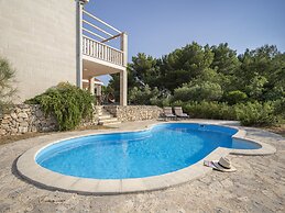 Luxury Villas Stari Grad