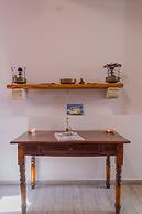 Manos house in Chora