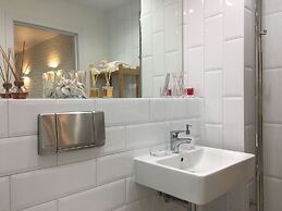 Apartment on Okeanskiy Pr. 90