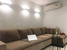 Apartment on Okeanskiy Pr. 90