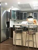 Apartment on Okeanskiy Pr. 100