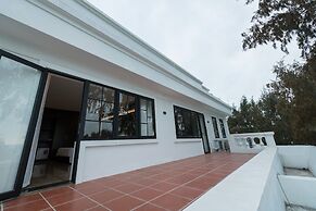 CoTo Starlight Boutique Hotel