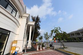 CoTo Starlight Boutique Hotel