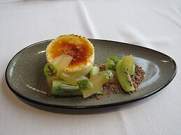 Loftsome Bridge Hotel