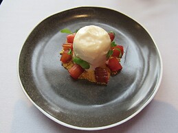 Loftsome Bridge Hotel