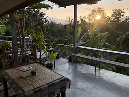 Sandee Place Mountain View Chomthong