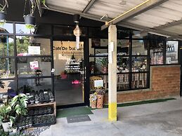 Sandee Place Mountain View Chomthong