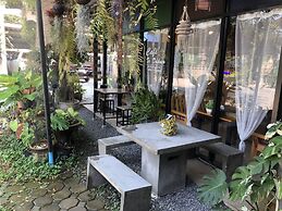 Sandee Place Mountain View Chomthong