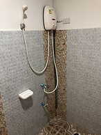 Sandee Place Mountain View Chomthong