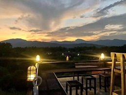 Sandee Place Mountain View Chomthong