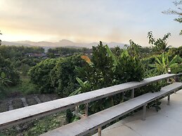 Sandee Place Mountain View Chomthong