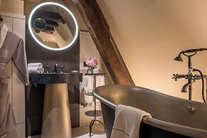 Cour des Vosges - Evok Collection