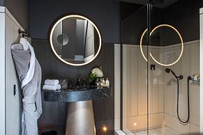 Cour des Vosges - Evok Collection