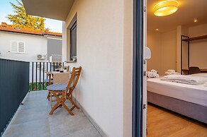 Seven Seas Residence