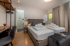 Seven Seas Residence