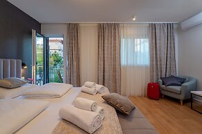 Seven Seas Residence