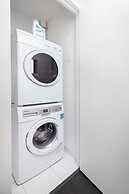 TopLine Suites - Nelson Street