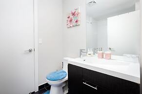 TopLine Suites - Nelson Street