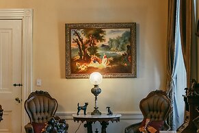 Belle Air Mansion