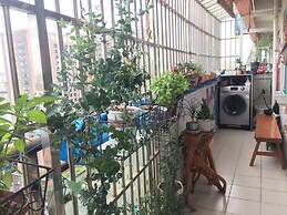 A House with Tea Fragrance