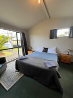 Parakai Geothermal Motel