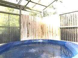 Parakai Geothermal Motel