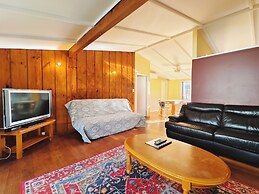 Parakai Geothermal Motel