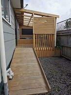 Parakai Geothermal Motel