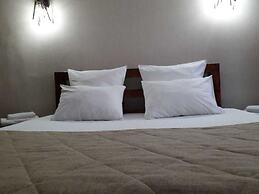 Gostinyi Dvor Galirad