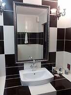 Gostinyi Dvor Galirad