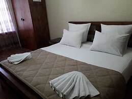 Gostinyi Dvor Galirad