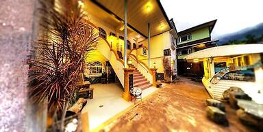Sun Lu Holiday Homestay