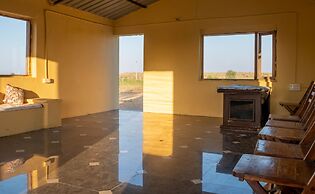 Rajwada Desert Camp by Park Tree