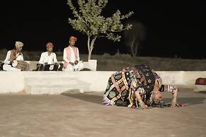 Rajwada Desert Camp by Park Tree