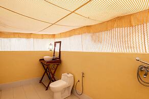 Rajwada Desert Camp by Park Tree