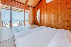 Floral Hotel Qingdao Shark Stone