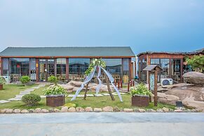 Floral Hotel Qingdao Shark Stone