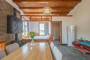 Floral Hotel Qingdao Shark Stone