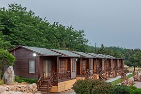 Floral Hotel Qingdao Shark Stone