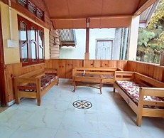 Ziro Palace Inn