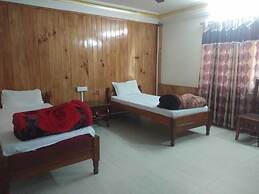 Ziro Palace Inn