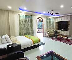 Ziro Palace Inn