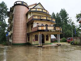 Ziro Palace Inn