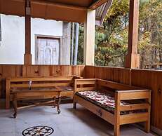 Ziro Palace Inn