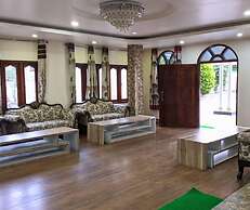 Ziro Palace Inn
