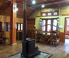 Ziro Palace Inn