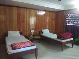 Ziro Palace Inn